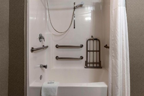 Hampton Inn Ukiah - image 16