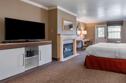 Hampton Inn Ukiah - image 27