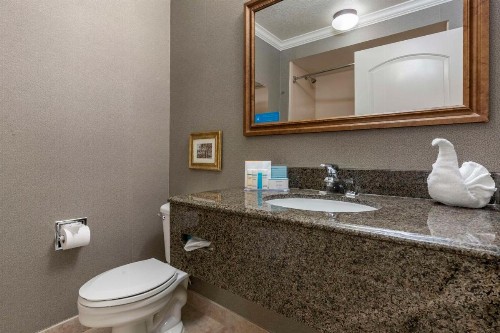 Hampton Inn Ukiah - image 40