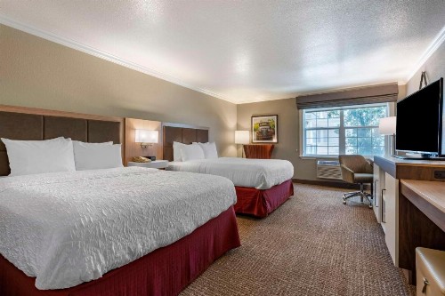 Hampton Inn Ukiah - image 45