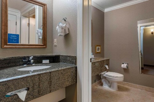 Hampton Inn Ukiah - image 46