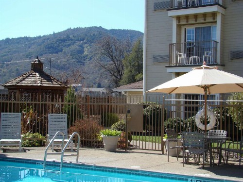 Hampton Inn Ukiah - image 49
