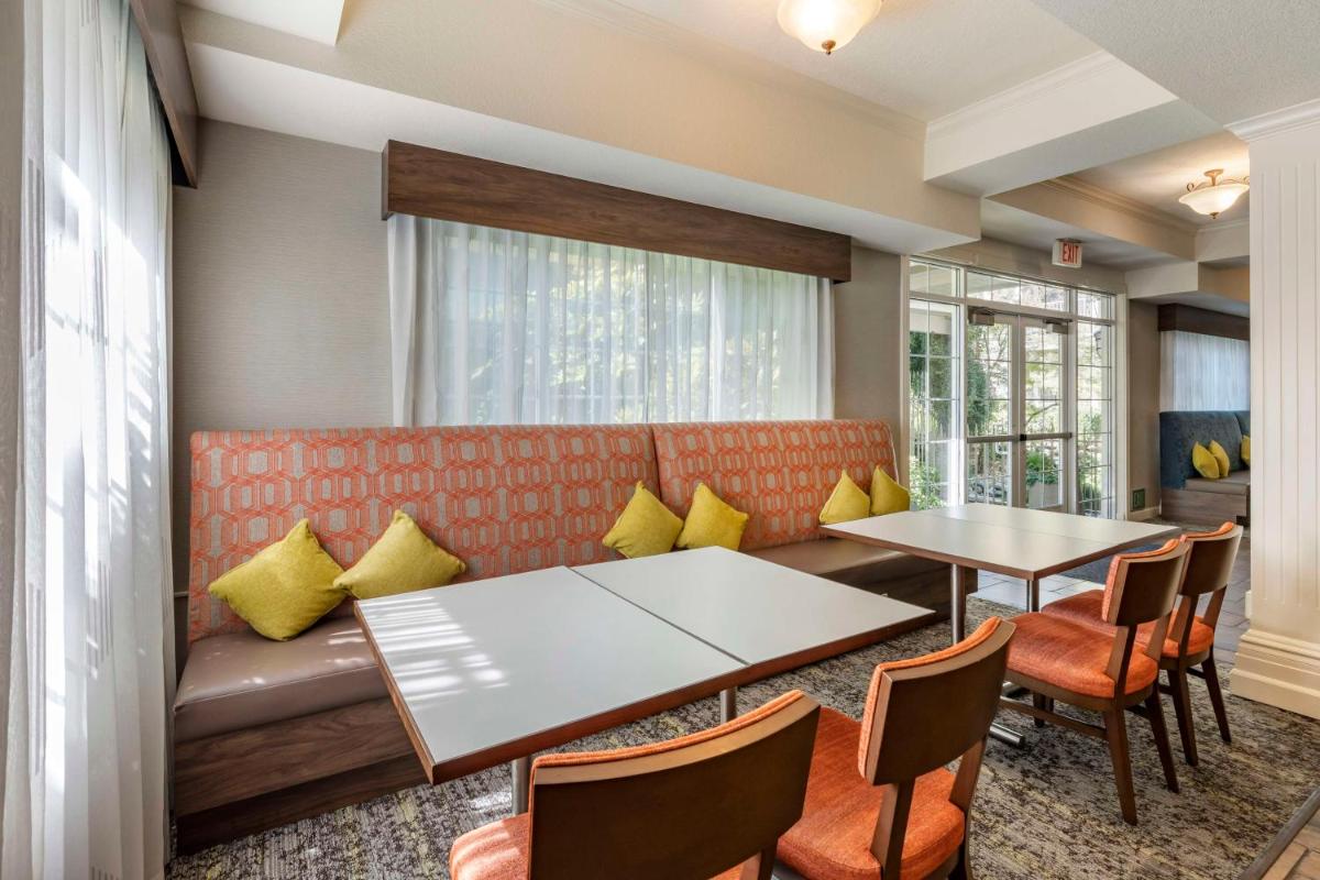 Hampton Inn Ukiah - image 5