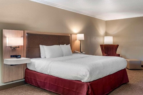 Hampton Inn Ukiah - image 8