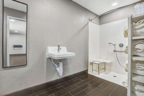 Motel 6-Ukiah CA - North - image 17