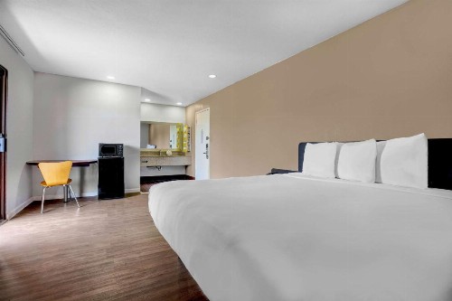 Motel 6-Ukiah CA - North - image 8