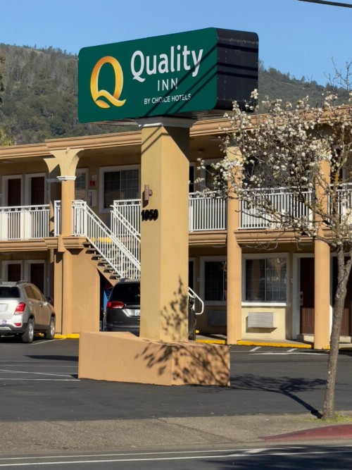 Quality Inn Ukiah Downtown - image 10