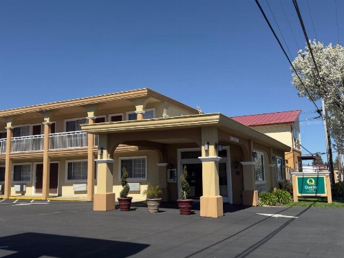 Quality Inn Ukiah Downtown - image 14