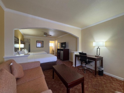 Quality Inn Ukiah Downtown - image 24