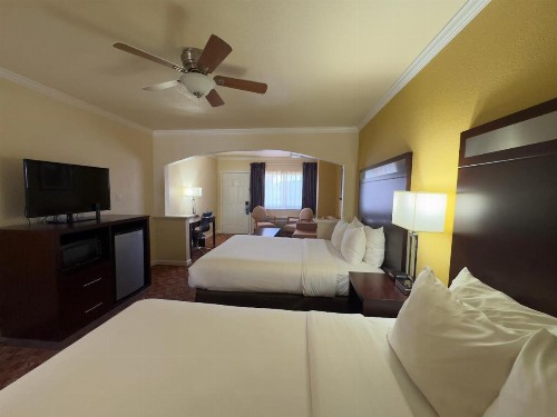 Quality Inn Ukiah Downtown - image 42
