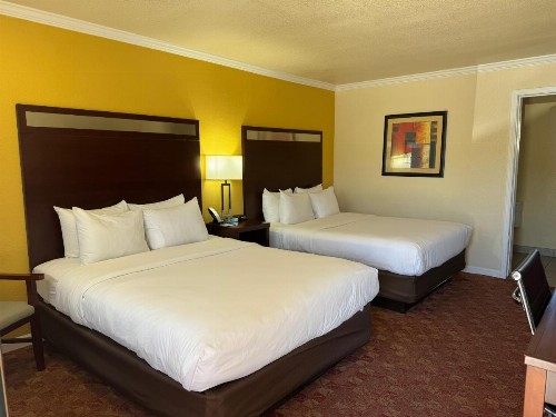 Quality Inn Ukiah Downtown - image 48