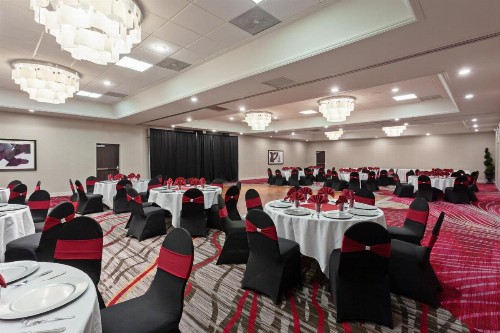 Crowne Plaza Silicon Valley North - Union City an IHG Hotel - image 11