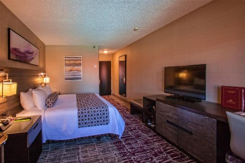 Crowne Plaza Silicon Valley North - Union City an IHG Hotel - image 2
