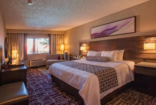 Crowne Plaza Silicon Valley North - Union City an IHG Hotel - image 4
