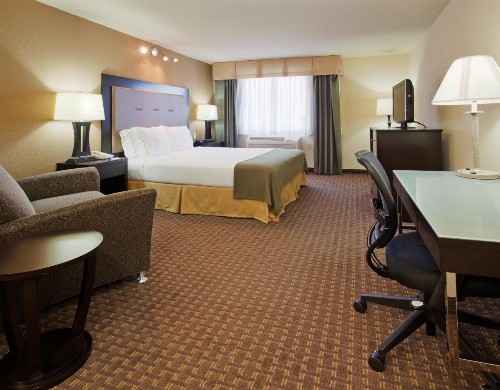 Holiday Inn Express Hotel Union City an IHG Hotel - image 15