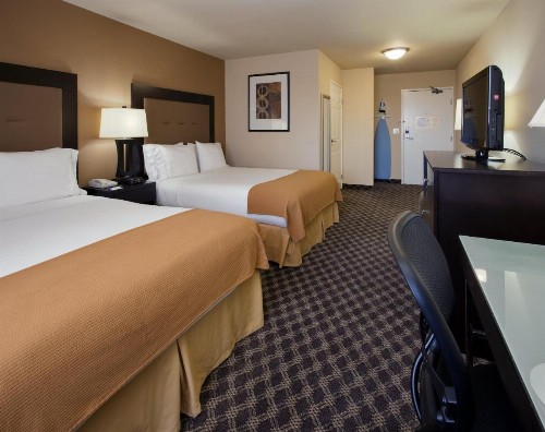 Holiday Inn Express Hotel Union City an IHG Hotel - image 34