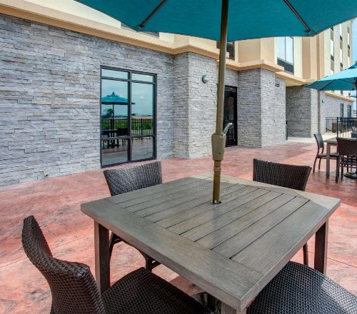 Hampton Inn Union City - image 18