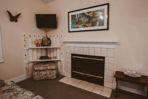 Garden Grove Bed and Breakfast - image 14