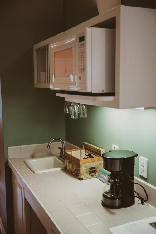 Garden Grove Bed and Breakfast - image 15