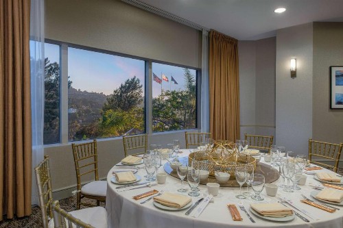 Hilton Los Angeles-Universal City - image 14