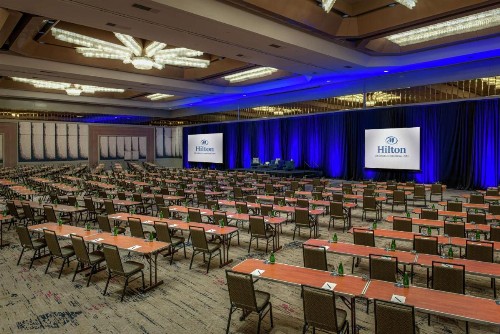 Hilton Los Angeles-Universal City - image 3
