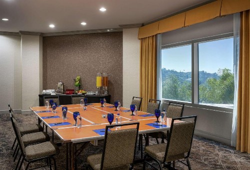 Hilton Los Angeles-Universal City - image 21