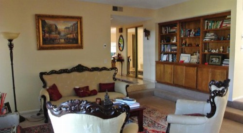 Mini Mansion in Hollywood Hills - image 23