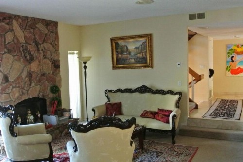 Mini Mansion in Hollywood Hills - image 29