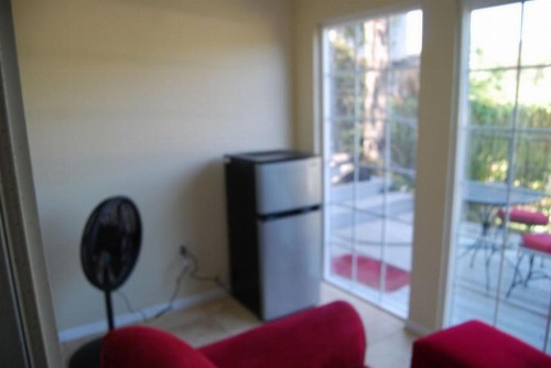 Mini Mansion in Hollywood Hills - image 33