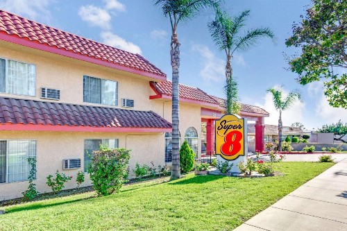 Super 8 by Wyndham Upland Ontario CA - image 2