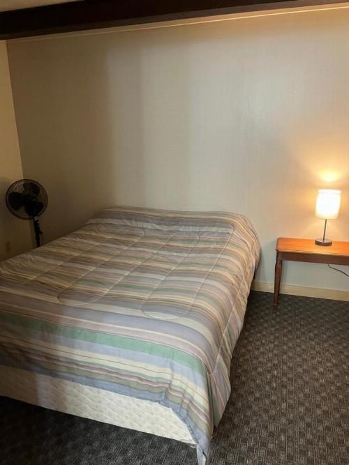brookside motor inn - image 2