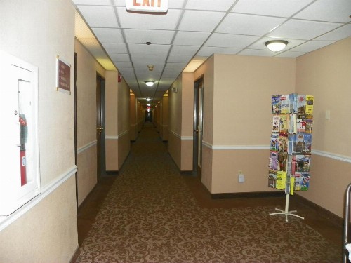Royalton Inn & Suites Upper Sandusky - image 12