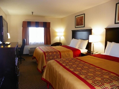 Royalton Inn & Suites Upper Sandusky - image 13