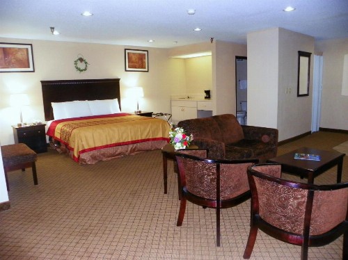 Royalton Inn & Suites Upper Sandusky - image 18