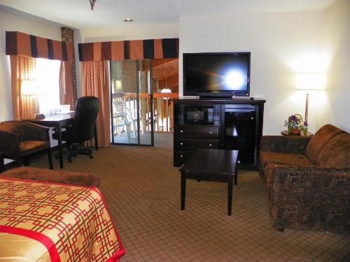 Royalton Inn & Suites Upper Sandusky - image 24