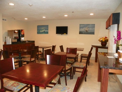 Royalton Inn & Suites Upper Sandusky - image 6