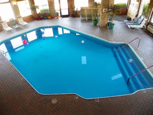 Royalton Inn & Suites Upper Sandusky - image 8