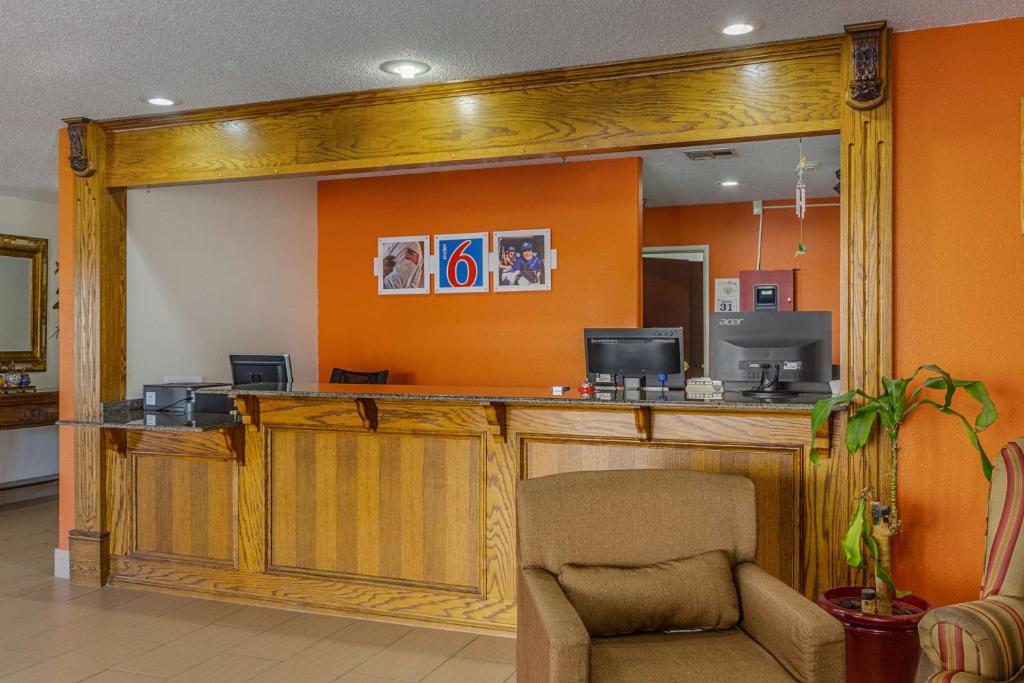 Motel 6-Abbeville LA - image 6