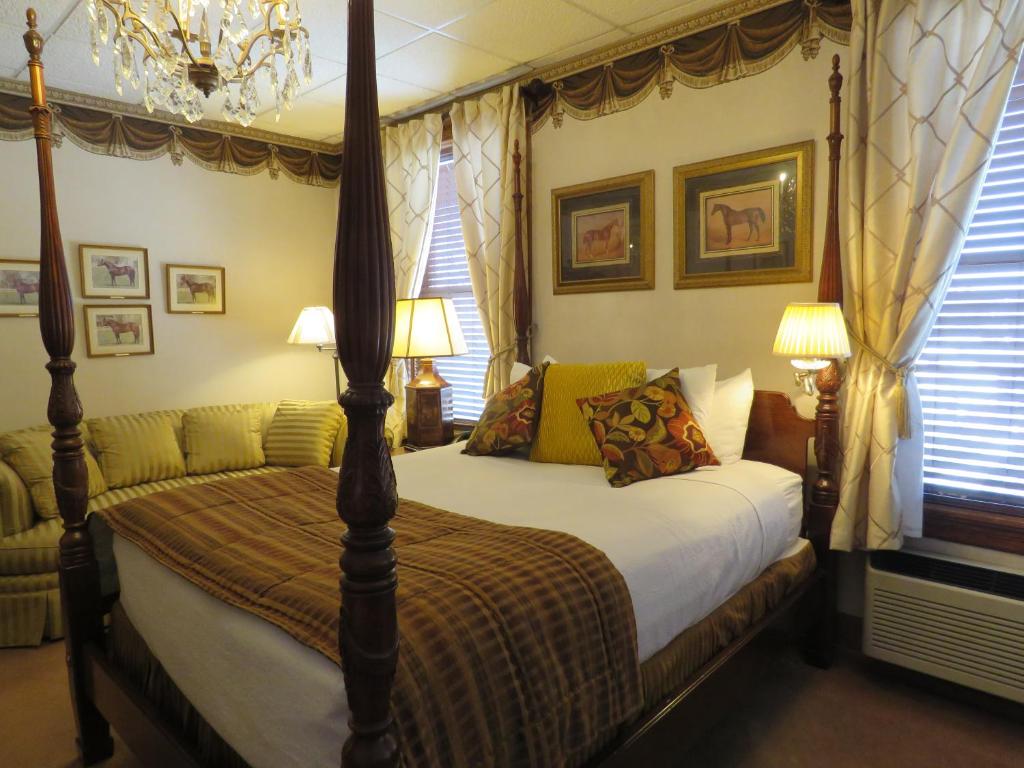 Altland House Inn & Suites - image 3