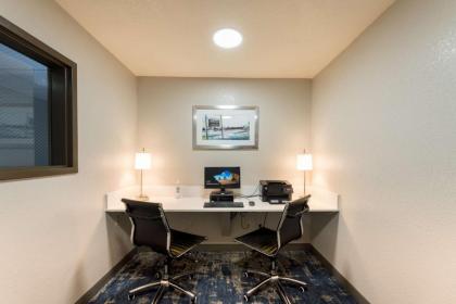 Best Western Abilene Inn and Suites - image 9