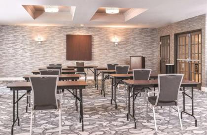 La Quinta by Wyndham Abilene Mall - image 11