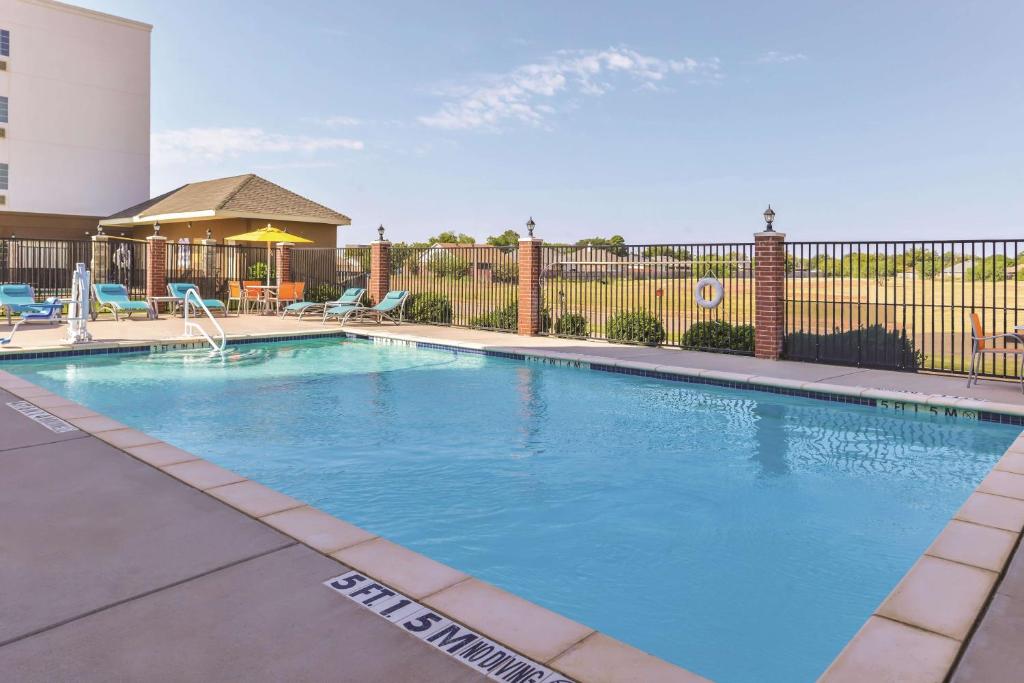 La Quinta by Wyndham Abilene Mall - image 7