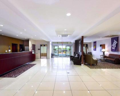 Comfort Suites University Abilene - image 14