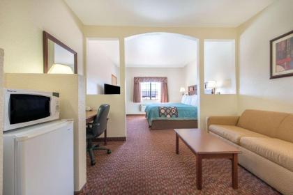 Super 8 by Wyndham Abilene South - image 14