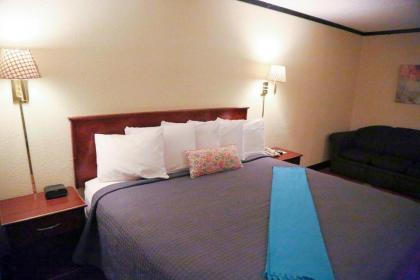The Inn and Suites at 34 Fifty - image 14