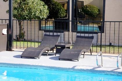 The Inn and Suites at 34 Fifty - image 3