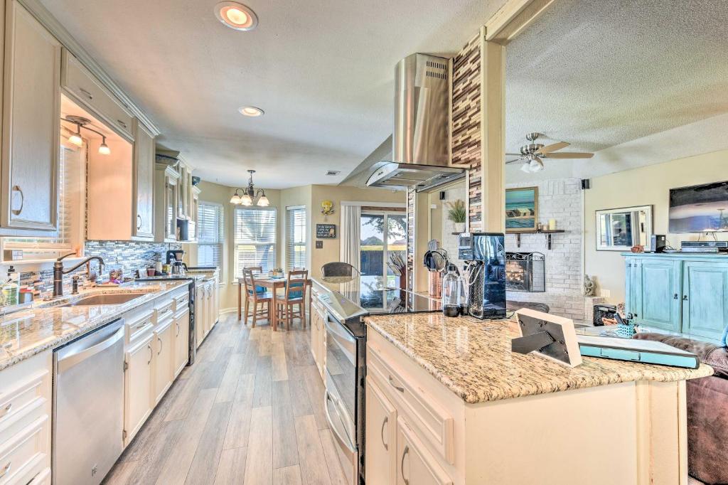 Abilene Home with BBQ and Pvt Yard 1 Mi to ACU! - image 7