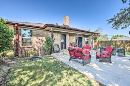 Abilene Home with BBQ and Pvt Yard 1 Mi to ACU! - image 9