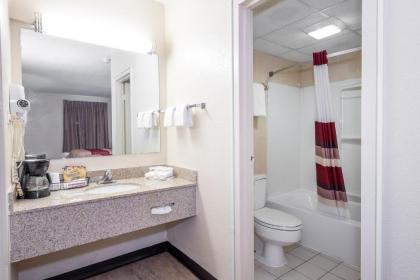 Red Roof Inn Abingdon - image 11