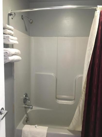 Journeys End Motel - image 21
